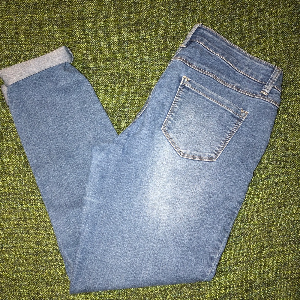 Blue skinny jeans